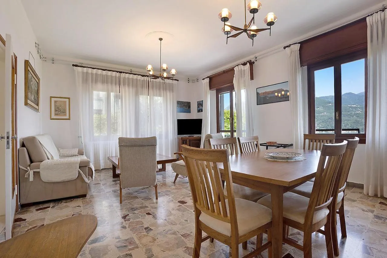 Hébergement de vacances Villa Carolina San Felice del Benaco